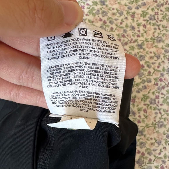 EUC Nike Shorts - Picture 3 of 7